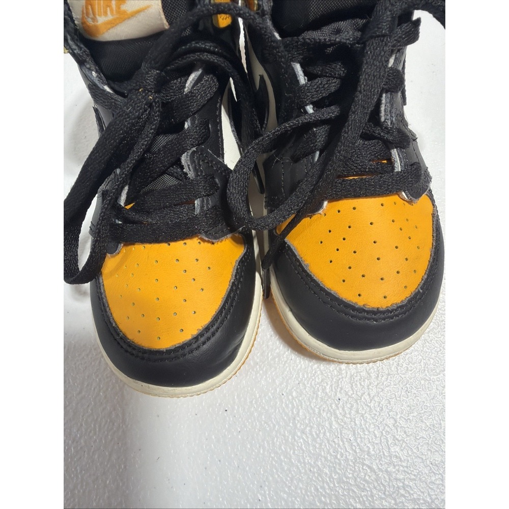 Size 8C - Jordan 1 High Black, Orange, White Toddler Air Jordan Retro High OG - Picture 10 of 10